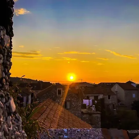 San Nikola * Stari Grad (Hvar)